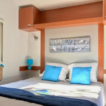 مكان تخييم U Farniente *