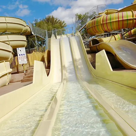 U Farniente مكان تخييم بونيفَسْيو